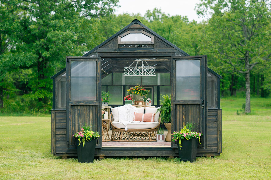 12x28 Yoderbilt Legacy Greenhouse